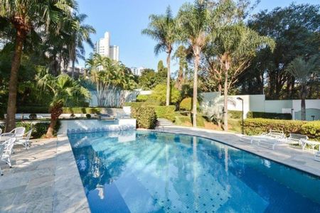 Apartamento à venda com 375m², 4 quartos e 5 vagas