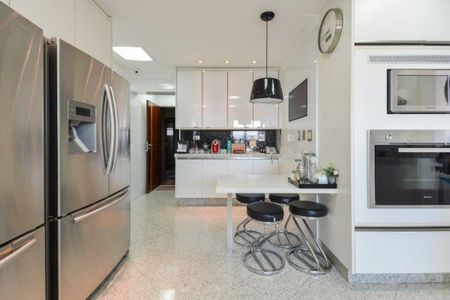 Apartamento à venda com 375m², 4 quartos e 5 vagas