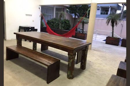Casa à venda com 701m², 4 quartos e 6 vagas
