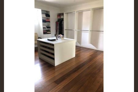 Casa à venda com 4 quartos, 701m² em Parque dos Passaros, São Bernardo do Campo