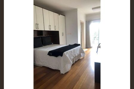 Casa à venda com 4 quartos, 701m² em Parque dos Passaros, São Bernardo do Campo