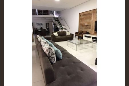 Casa à venda com 4 quartos, 701m² em Parque dos Passaros, São Bernardo do Campo