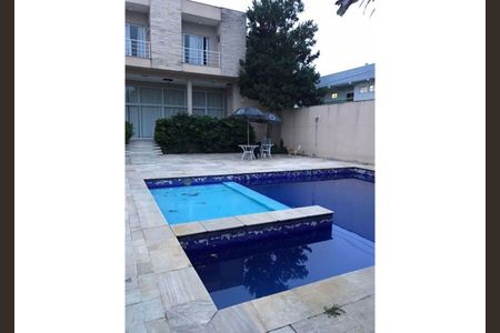 Casa à venda com 701m², 4 quartos e 6 vagas