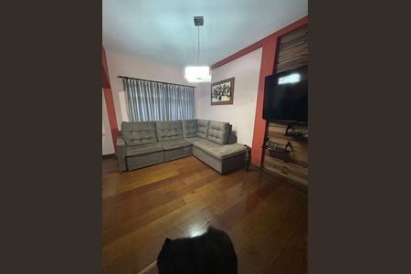 Casa à venda com 3 quartos, 210m² em Vila Divina Pastora, São Paulo