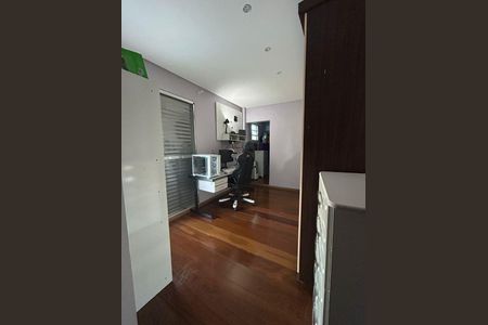 Casa à venda com 210m², 3 quartos e 3 vagas