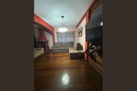 Casa à venda com 3 quartos, 210m² em Vila Divina Pastora, São Paulo