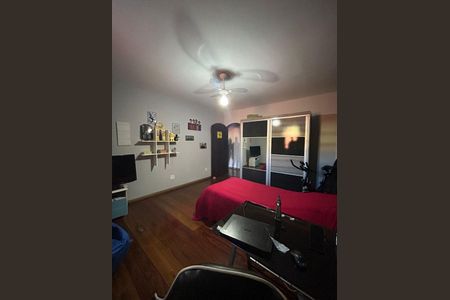 Casa à venda com 3 quartos, 210m² em Vila Divina Pastora, São Paulo