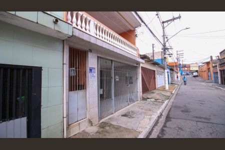 Casa para alugar com 70m², 2 quartos e sem vaga Casa para alugar com 70m², 2 quartos e sem vagaFachada