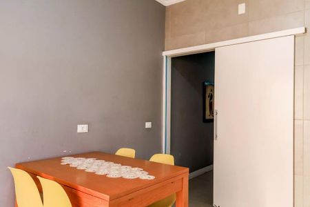 Casa à venda com 2 quartos, 114m² em Chácara Santo Antônio (Zona Sul), São Paulo