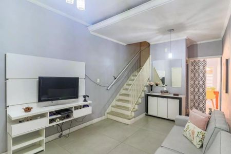Casa à venda com 2 quartos, 114m² em Chácara Santo Antônio (Zona Sul), São Paulo