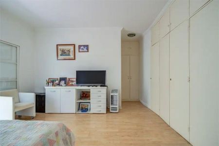 Casa à venda com 4 quartos, 329m² em Granja Julieta, São Paulo