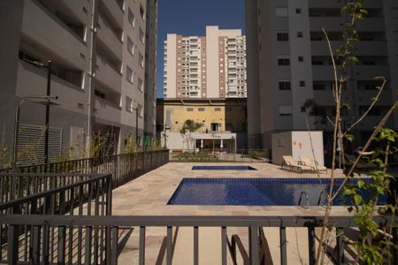 Apartamento para alugar com 39m², 2 quartos e sem vaga Apartamento para alugar com 39m², 2 quartos e sem vagaÁrea comum - Piscina
