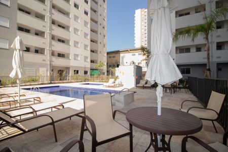 Apartamento para alugar com 39m², 2 quartos e sem vaga Apartamento para alugar com 39m², 2 quartos e sem vagaÁrea comum - Piscina