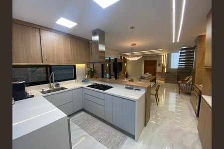 Casa à venda com 163m², 3 quartos e 2 vagas