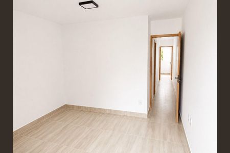 Casa à venda com 3 quartos, 110m² em Vila Feliz, São Paulo
