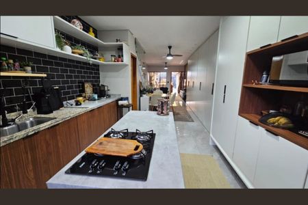 Casa à venda com 4 quartos, 140m² em Vila Santa Isabel, São Paulo