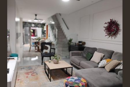 Casa à venda com 4 quartos, 140m² em Vila Santa Isabel, São Paulo