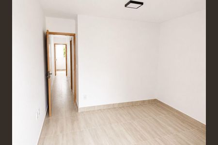 Casa à venda com 3 quartos, 110m² em Vila Salete, São Paulo
