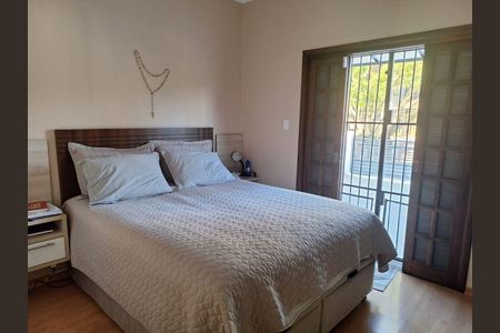 Casa à venda com 3 quartos, 220m² em Planalto Paulista, São Paulo
