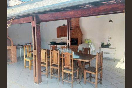 Casa à venda com 3 quartos, 220m² em Cerâmica, São Caetano do Sul