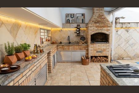 Casa à venda com 230m², 3 quartos e 4 vagas