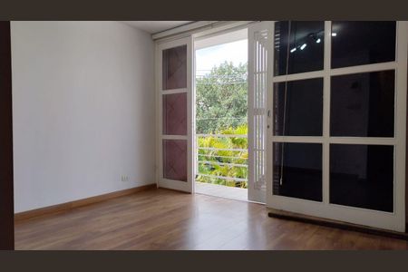 Casa à venda com 3 quartos, 230m² em Jardim da Gloria, São Paulo