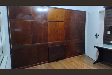 Casa à venda com 230m², 3 quartos e 4 vagas