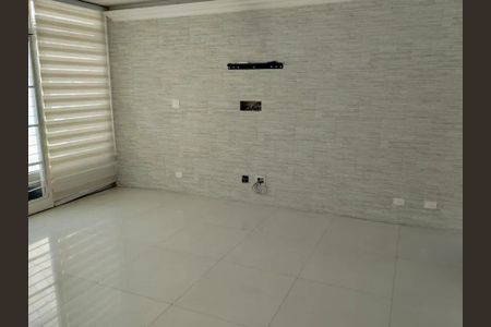 Casa à venda com 230m², 3 quartos e 4 vagas