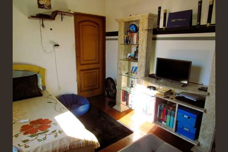Casa à venda com 3 quartos, 269m² em Mauá, São Caetano do Sul