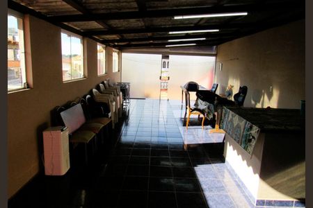 Casa à venda com 269m², 3 quartos e 2 vagas
