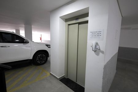Apartamento para alugar com 108m², 2 quartos e 1 vaga Apartamento para alugar com 108m², 2 quartos e 1 vagaElevador