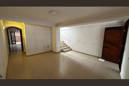 Casa para alugar com 160m², 3 quartos e 1 vaga Casa para alugar com 160m², 3 quartos e 1 vagaSala - Sala de Jantar