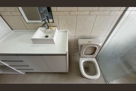 Casa para alugar com 160m², 3 quartos e 1 vaga Casa para alugar com 160m², 3 quartos e 1 vagaBanheiro da Suíte