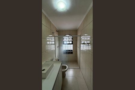 Casa para alugar com 160m², 3 quartos e 1 vaga Casa para alugar com 160m², 3 quartos e 1 vagaBanheiro da Suíte