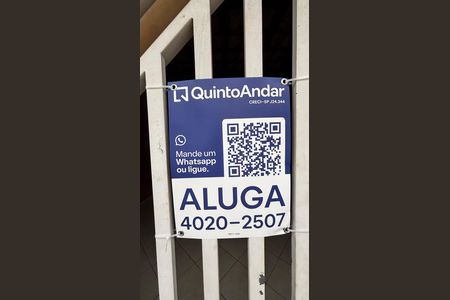 Casa para alugar com 160m², 3 quartos e 1 vaga Casa para alugar com 160m², 3 quartos e 1 vagaFachada