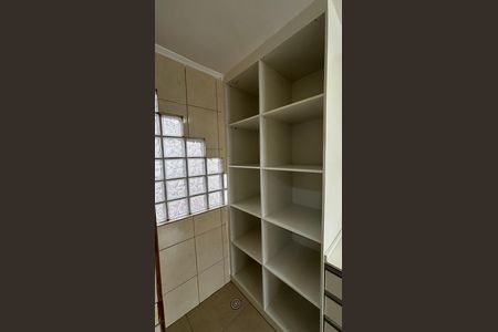 Casa para alugar com 160m², 3 quartos e 1 vaga Casa para alugar com 160m², 3 quartos e 1 vagaBanheiro da Suíte