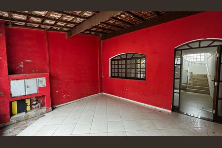 Casa para alugar com 160m², 3 quartos e 1 vaga Casa para alugar com 160m², 3 quartos e 1 vagaGaragem