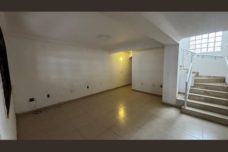 Casa para alugar com 160m², 3 quartos e 1 vaga Casa para alugar com 160m², 3 quartos e 1 vagaSala - Sala de Jantar