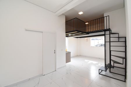 Sala do Loft de kitnet/studio para alugar com 1 quarto, 45m² em Jardim das Américas, Curitiba
