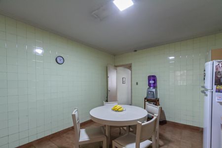 Casa para alugar com 175m², 3 quartos e 2 vagas Casa para alugar com 175m², 3 quartos e 2 vagasCozinha