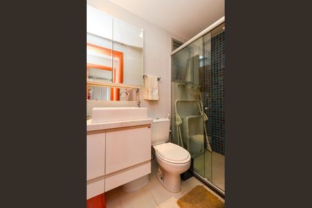 Apartamento à venda com 75m², 3 quartos e 2 vagas Apartamento à venda com 75m², 3 quartos e 2 vagasBanheiro Social