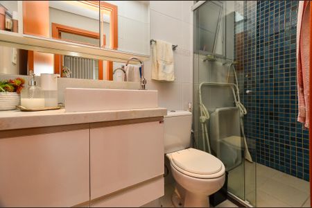 Apartamento à venda com 75m², 3 quartos e 2 vagas Apartamento à venda com 75m², 3 quartos e 2 vagasBanheiro Social