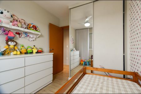 Apartamento à venda com 75m², 3 quartos e 2 vagas Apartamento à venda com 75m², 3 quartos e 2 vagasQuarto 1