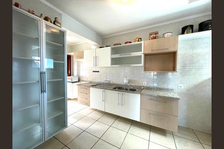 Apartamento à venda com 160m², 3 quartos e 2 vagas