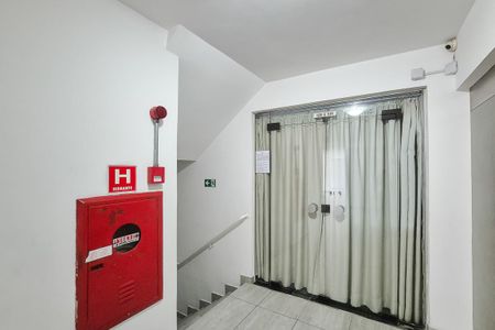 Apartamento para alugar com 80m², 3 quartos e 1 vaga Apartamento para alugar com 80m², 3 quartos e 1 vagaÁrea comum - salão de festas