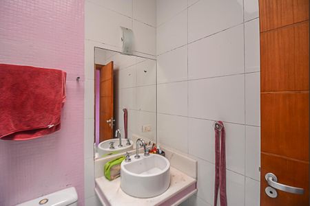 Casa de condomínio à venda com 727m², 4 quartos e 4 vagas Casa de condomínio à venda com 727m², 4 quartos e 4 vagasBanheiro da Suíte 3