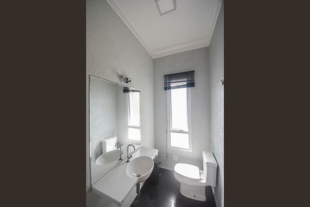 Casa de condomínio à venda com 727m², 4 quartos e 4 vagas Casa de condomínio à venda com 727m², 4 quartos e 4 vagasLavabo