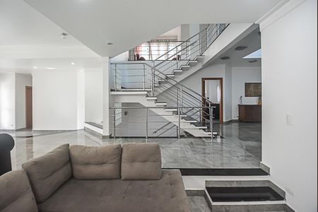 Casa de condomínio à venda com 727m², 4 quartos e 4 vagas Casa de condomínio à venda com 727m², 4 quartos e 4 vagasSala 2