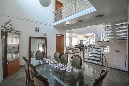 Casa de condomínio à venda com 727m², 4 quartos e 4 vagas Casa de condomínio à venda com 727m², 4 quartos e 4 vagasSala 3