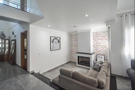 Casa de condomínio à venda com 727m², 4 quartos e 4 vagas Casa de condomínio à venda com 727m², 4 quartos e 4 vagasSala 2
